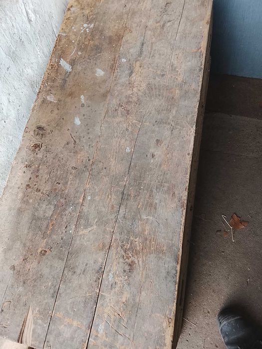 Старинен дървен сандък