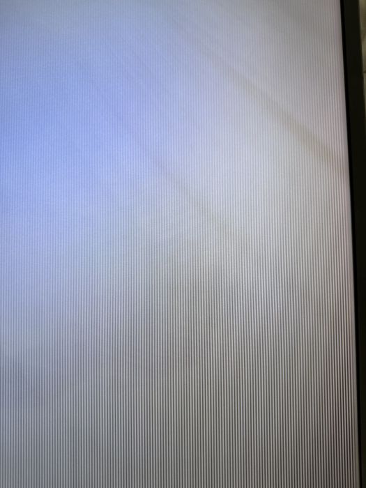 Televizor Samsung Smart 100cm cu un mic defect