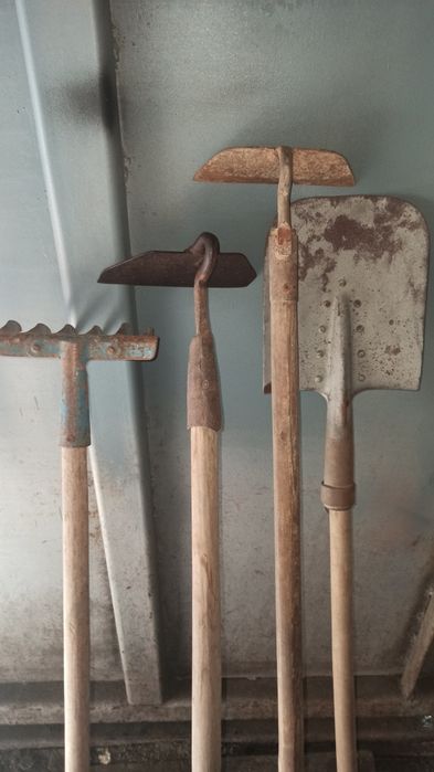 Продам дачный инвентарь