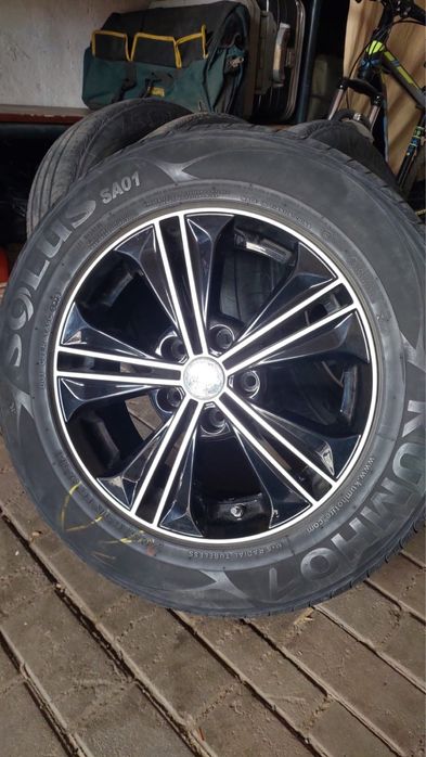 Продам диски с резиной оригинальные хендай