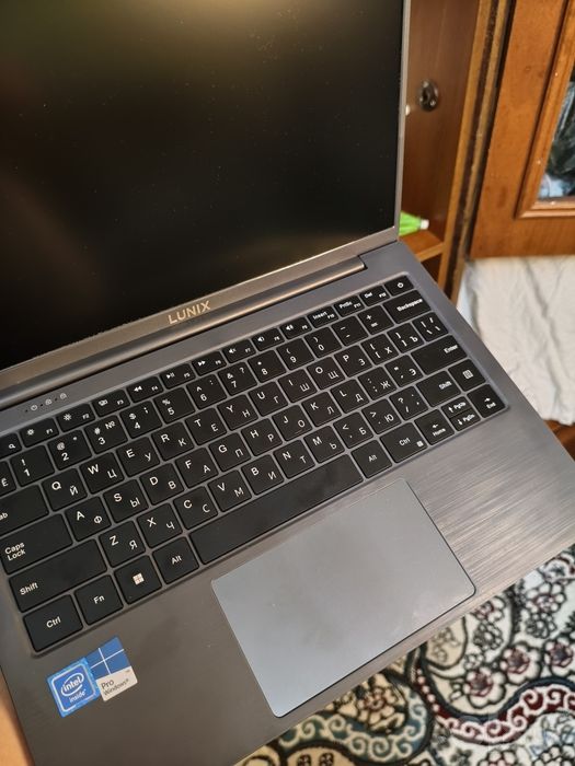 Ofis noutbuk Lunix 12/256 gb