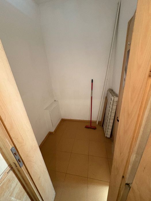 Дава се под наем Магазин в София, Младост 3 - 20 кв.м за 29835 € - Снимка #4