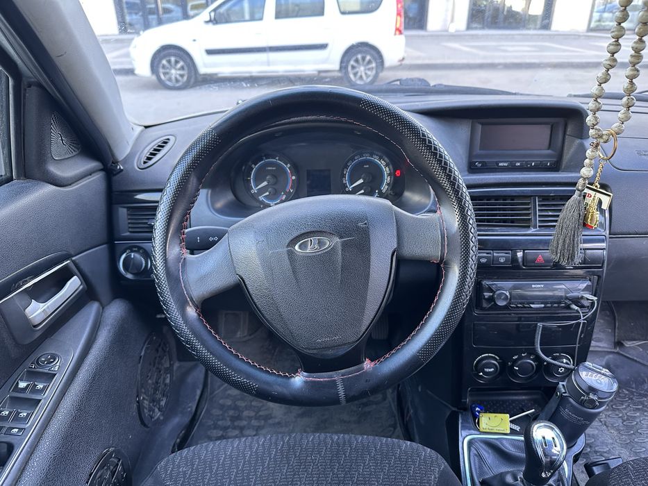 Продам приору 2015 год люкс