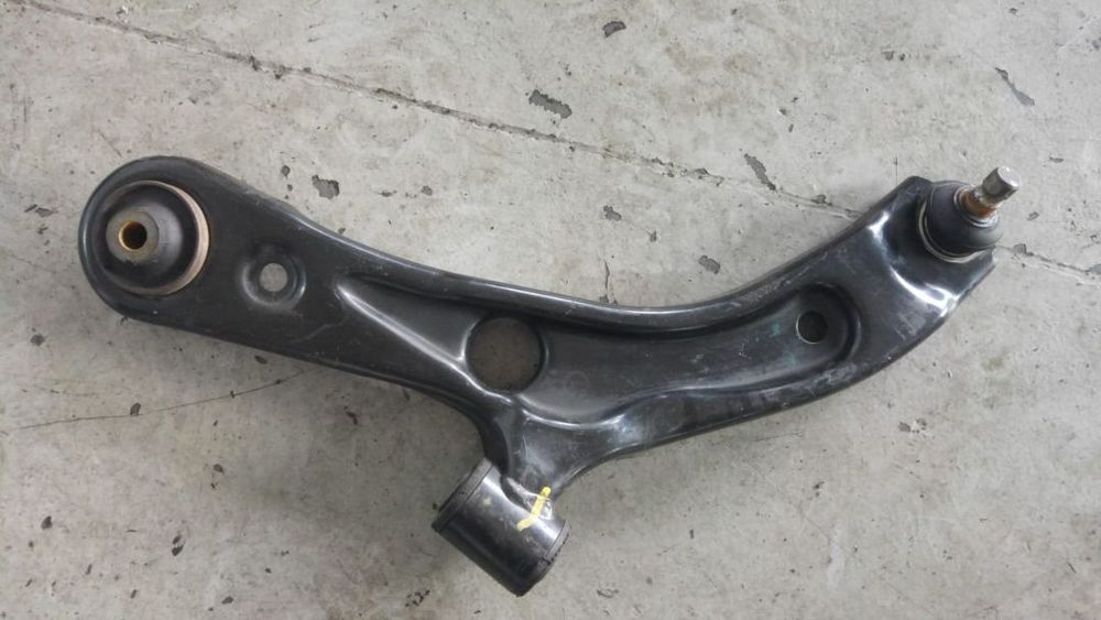 brat bascula stanga fata suzuki splash