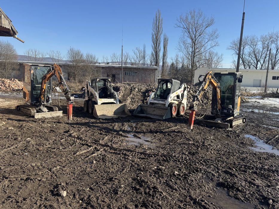 Inchiriez miniexcavator si bobcat