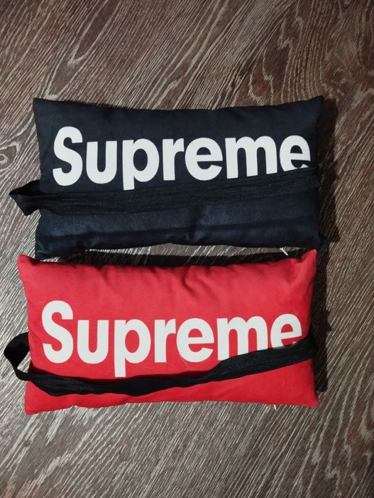Подушки в машину supreme