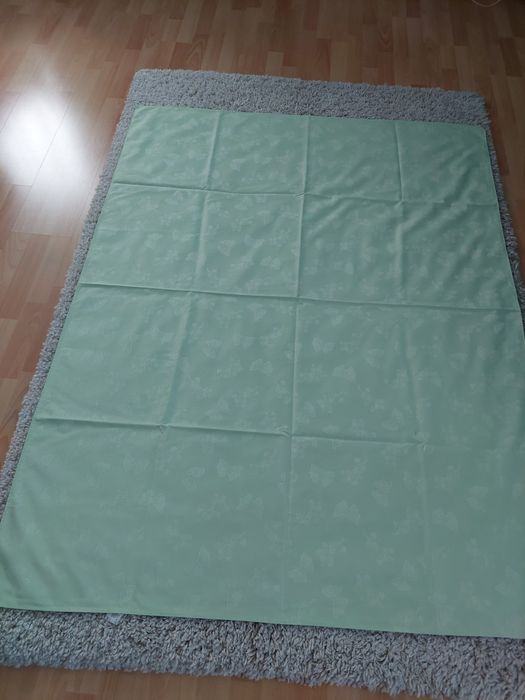 Покривки големи и малки.