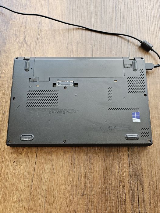 Lenovo ThinkPad X250 | 8GB RAM | 240GB SSD | Windows 11 Pro