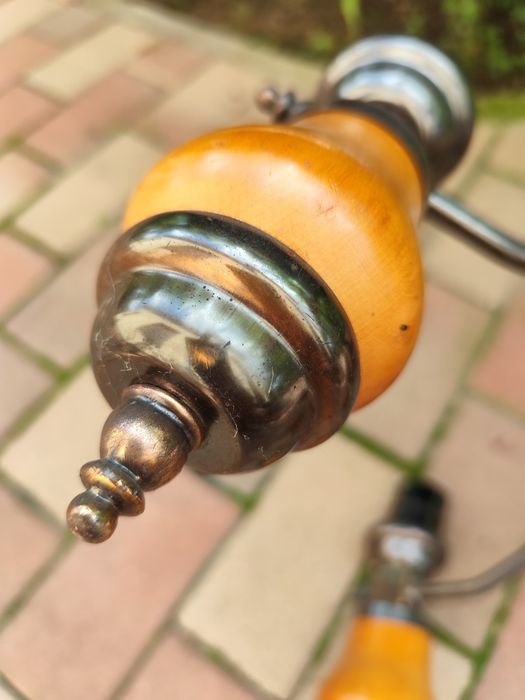 Lustra  veche anii 60 metal și lemn