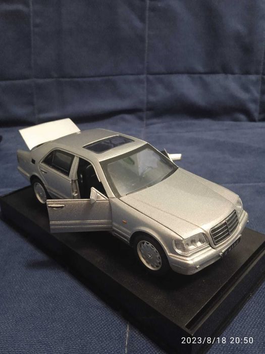 Модель машины Мерседес