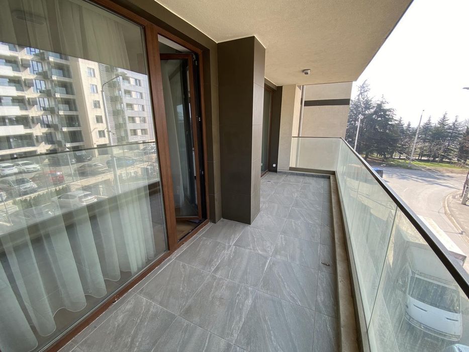 Дава се под наем Тристаен апартамент в Варна, Бриз - 95 кв.м за 1100 € - Снимка #16