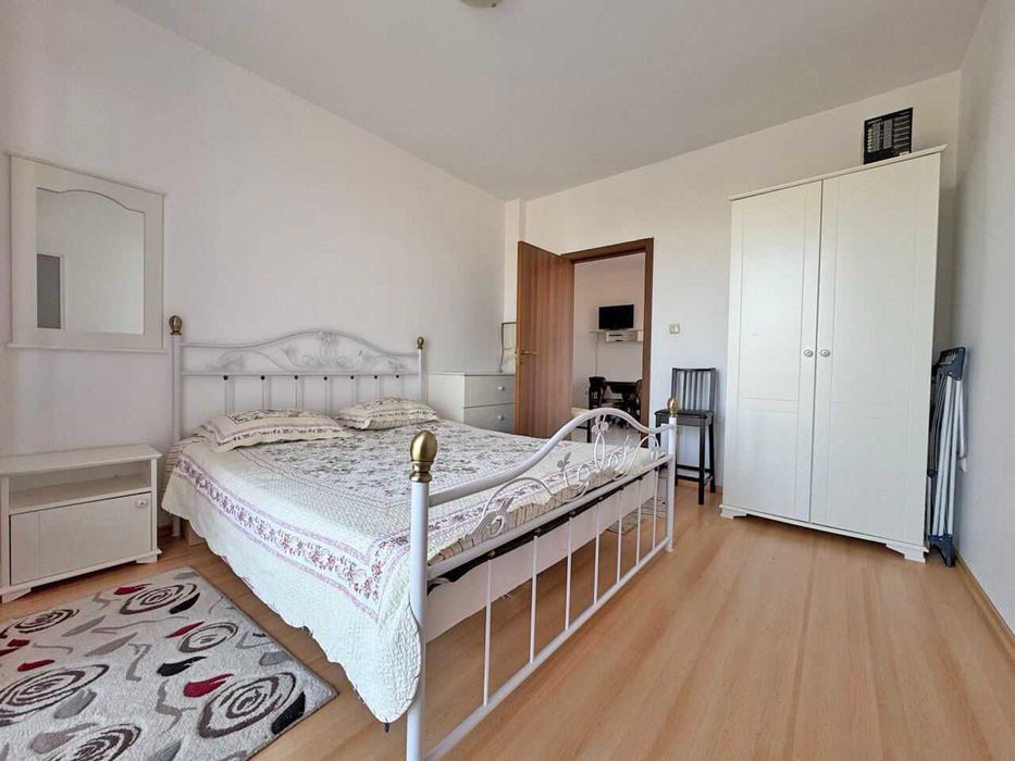 Продава се Тристаен апартамент в к.к. Слънчев бряг - 70 кв.м за 986 €/кв.м - Снимка #2