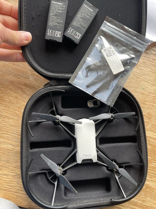 Drona DJI Tello combo