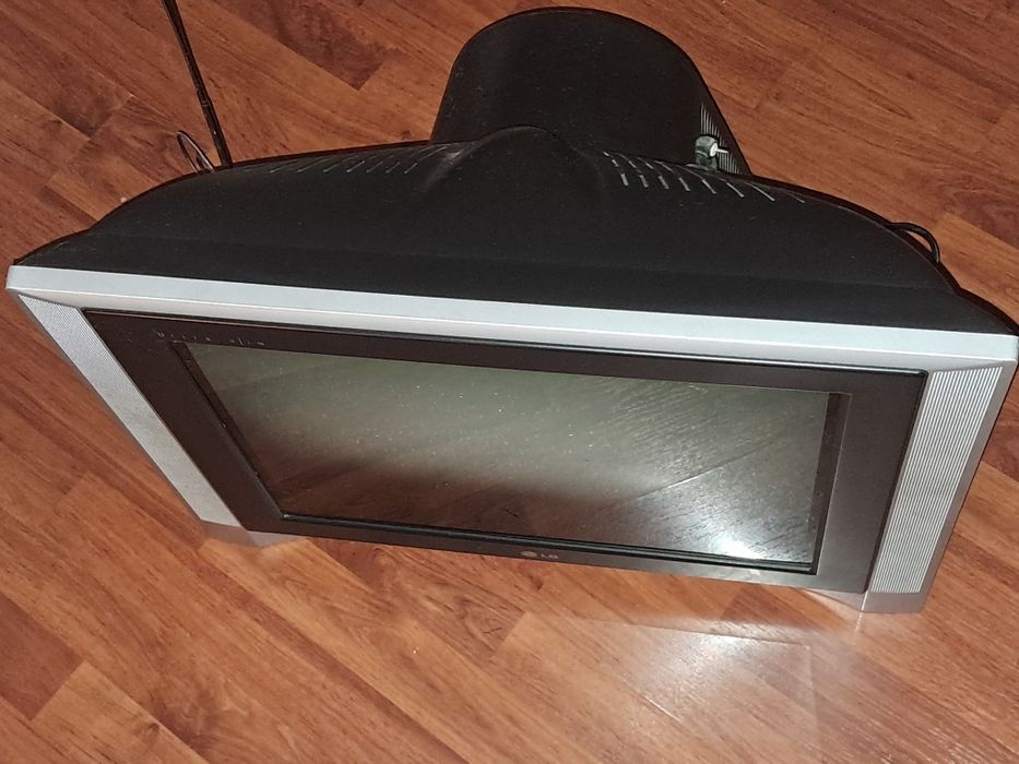 Продам телевизор LG