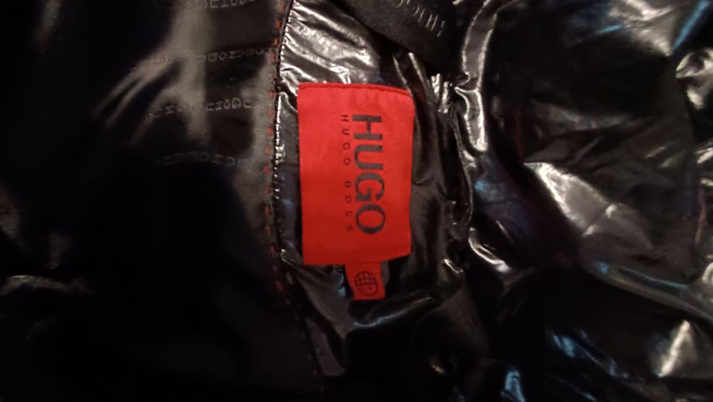 Vand geaca HUGO de dama marimea: XS ( PURTATA )