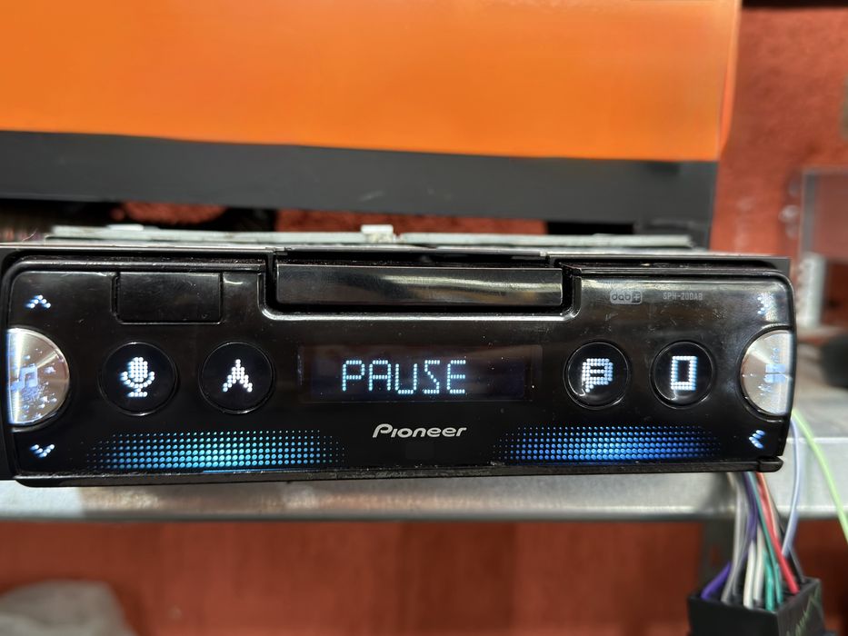 Radio cd player bluetooth  pioneer SPH-20DAB sony clarion
