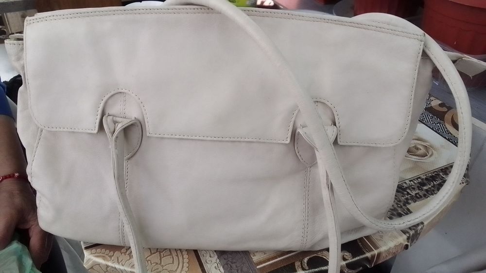 Дамски чанти различни модели