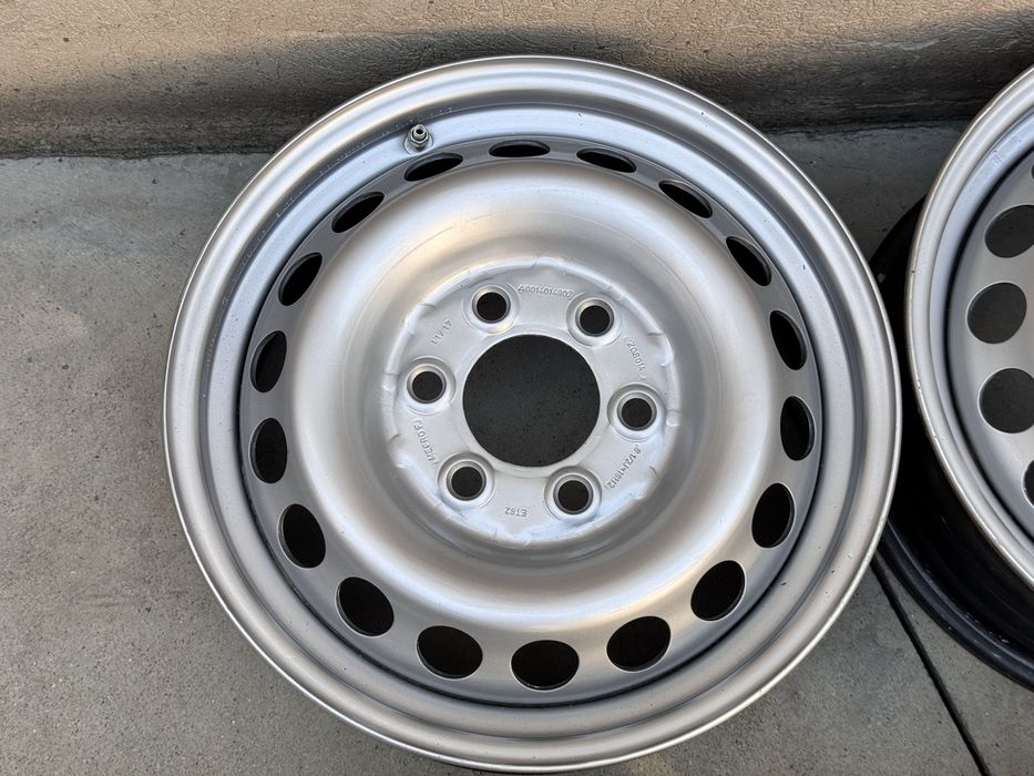 4бр железни Mercedes Sprinter / VW Crafter / 16цола бус  оригинални с датчици