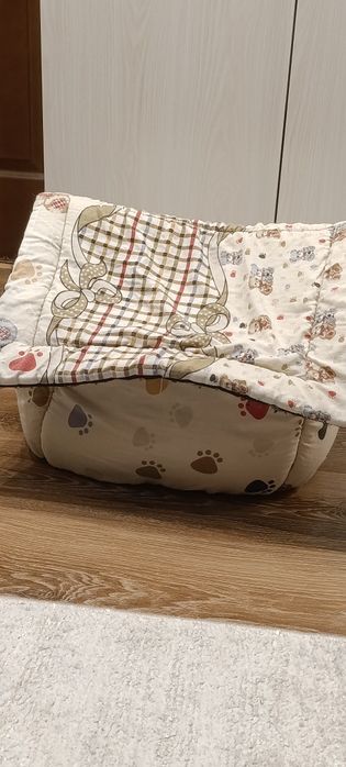 Продаётся домик для кошки или для маленькой собаки