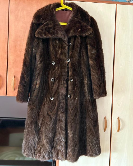 Palton damă din blană nurca