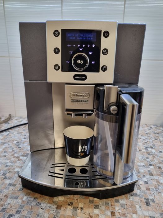 Expresor Delonghi perfecta