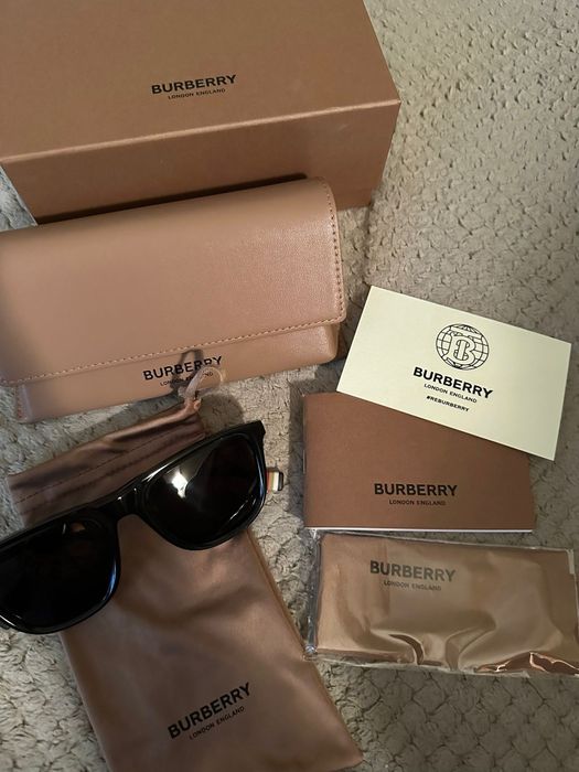 Vand ochelari de soare unisex originali Burberry