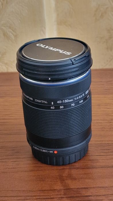 Panasonic Lumix G7 + 3 обектива (14-42, 40-150, 12mm) + 2 батерии