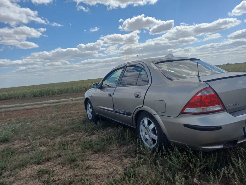 Срочно продается машина 2012года