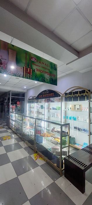 Продаётся торговая мебель в отличном состояни