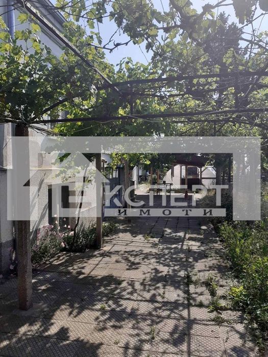 Продава се Къща в с. Скутаре, Област Пловдив - 220 кв.м за 860 €/кв.м - Снимка #2