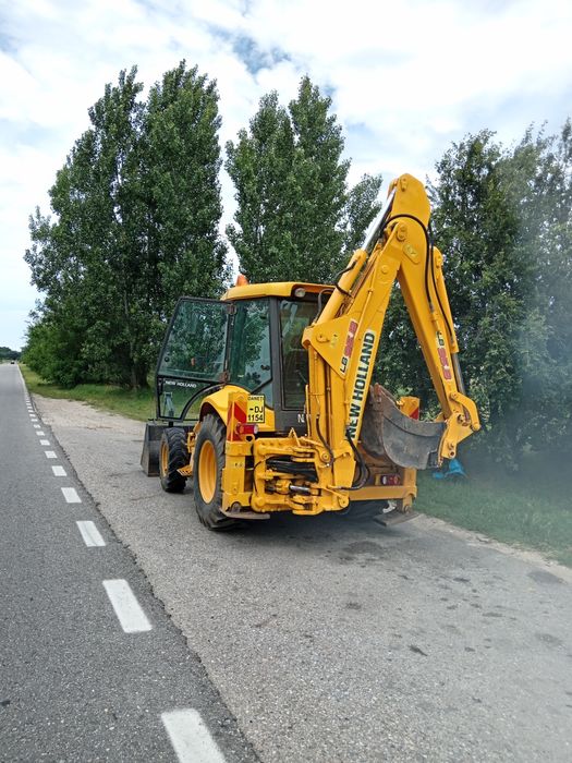 Buldoexcavator de închiriat