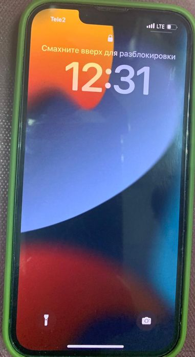 Продам айфон 13