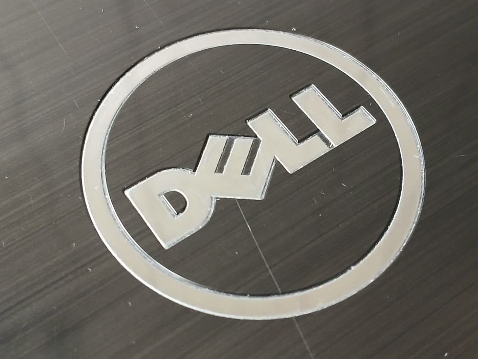 Продавам лаптоп Dell Inspiron N5110