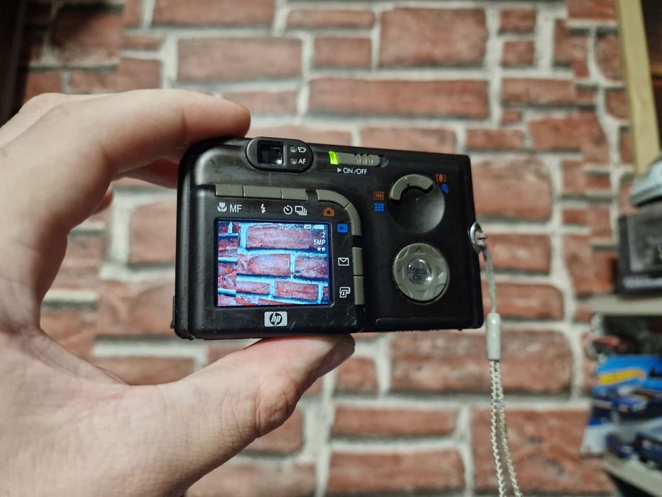 Aparat Foto Retro HP Photosmart R707 - Metalic - Stil Y2K / Digicam