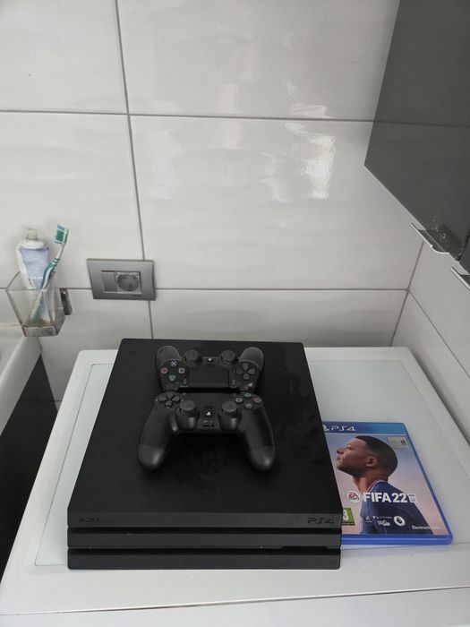 Ps 4 pro 1tb pret fix