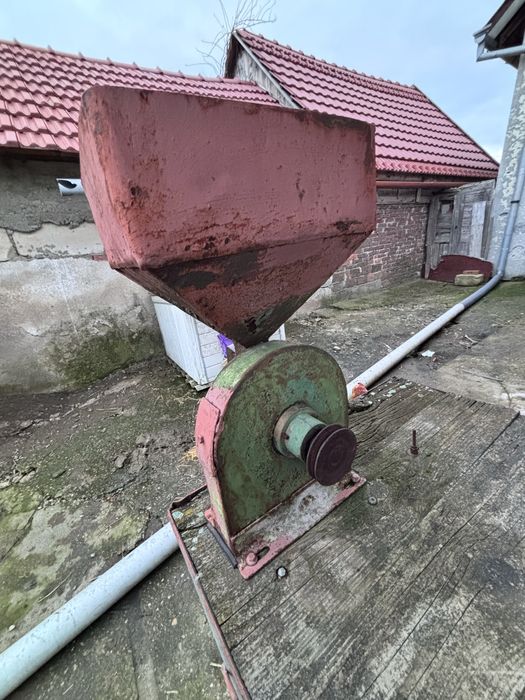 Vand moara cereale fara motor