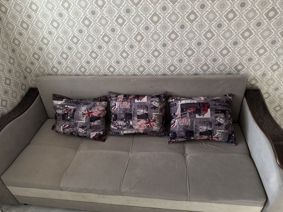 Продам диван с креслом