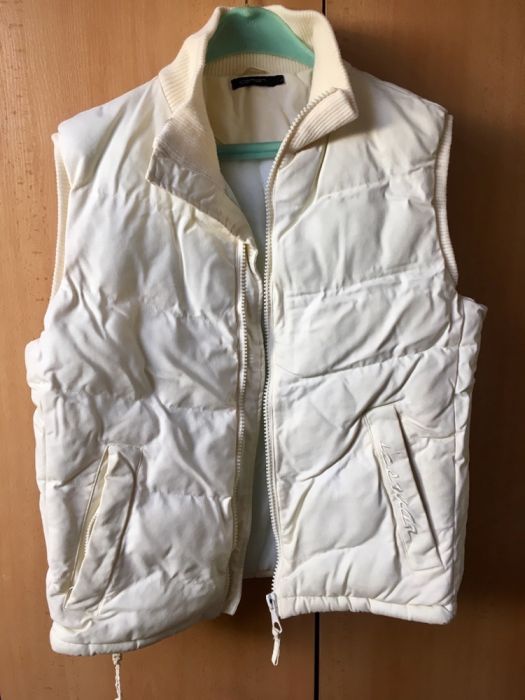 Слонова кост непромокаем елек