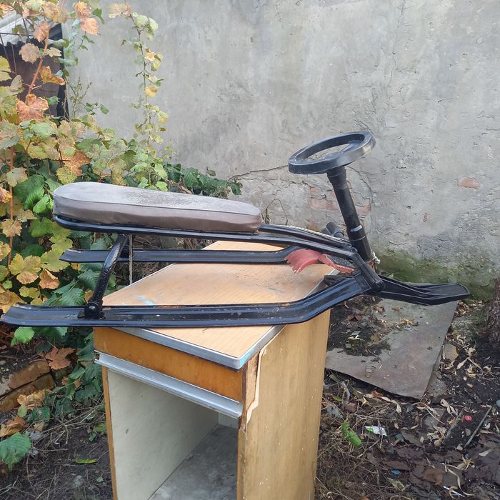 Сани детские с рулём