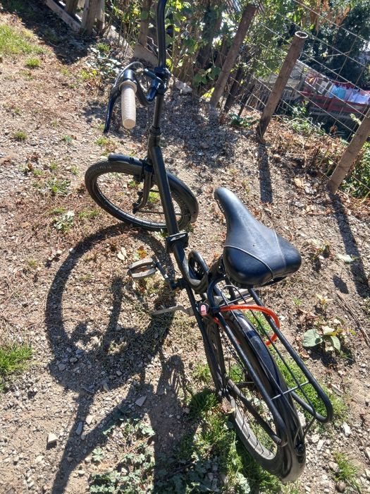 Biciclete in stare buna pret ok bicipcleta munte ,doua buc pegas originale italia,pret ok functioneaza bine ,negociabil