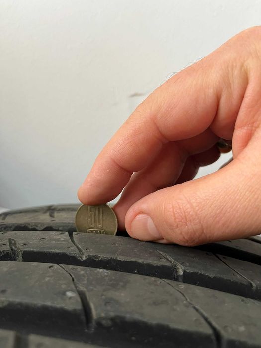 Set anvelope vara 235/55 R18 100H Kumho Crugen HP91