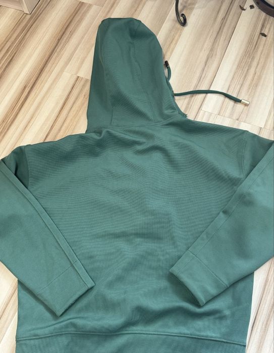Връхни дрехи Adidas, Esprit, Mango, Superdry