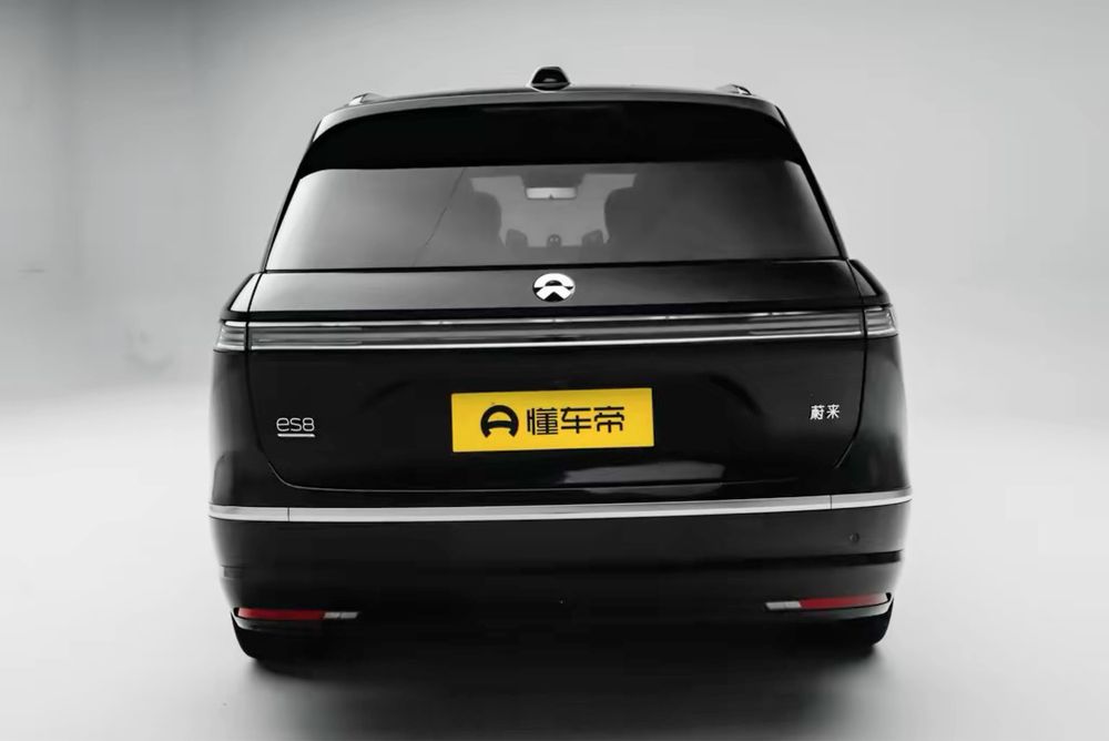 NIO ES8 Signature Edition в максимальной конфигурации