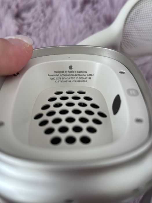 Airpods Max.