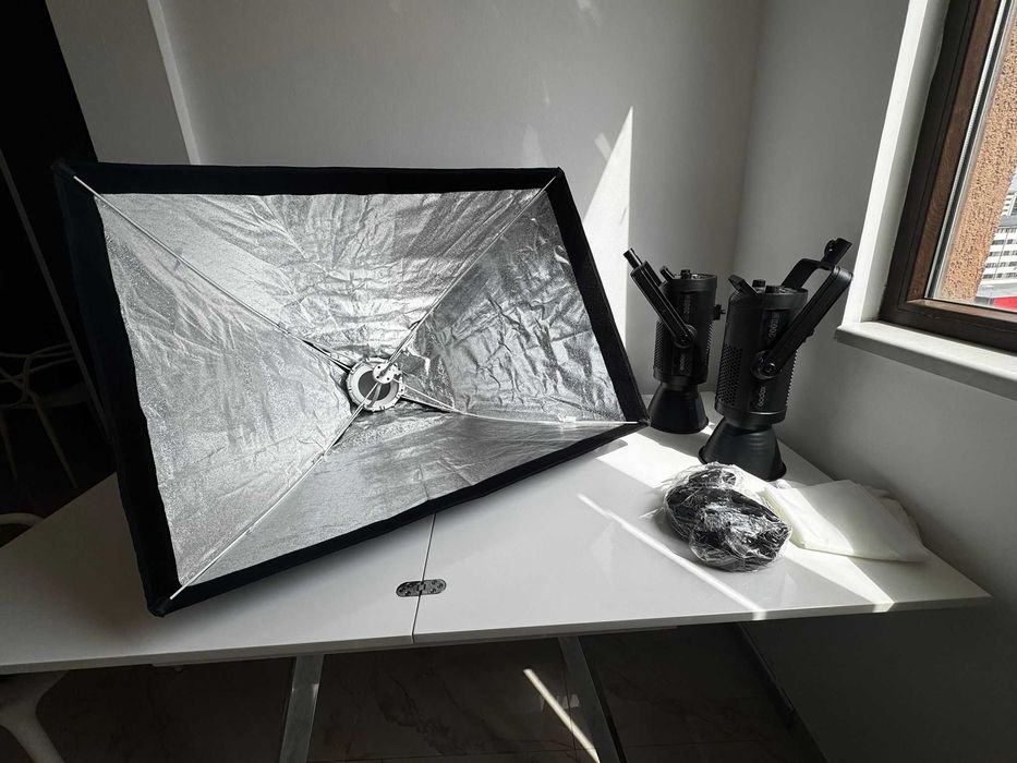 GODOX 2 buc Lampă + 2 stative + 2 softbox-uri