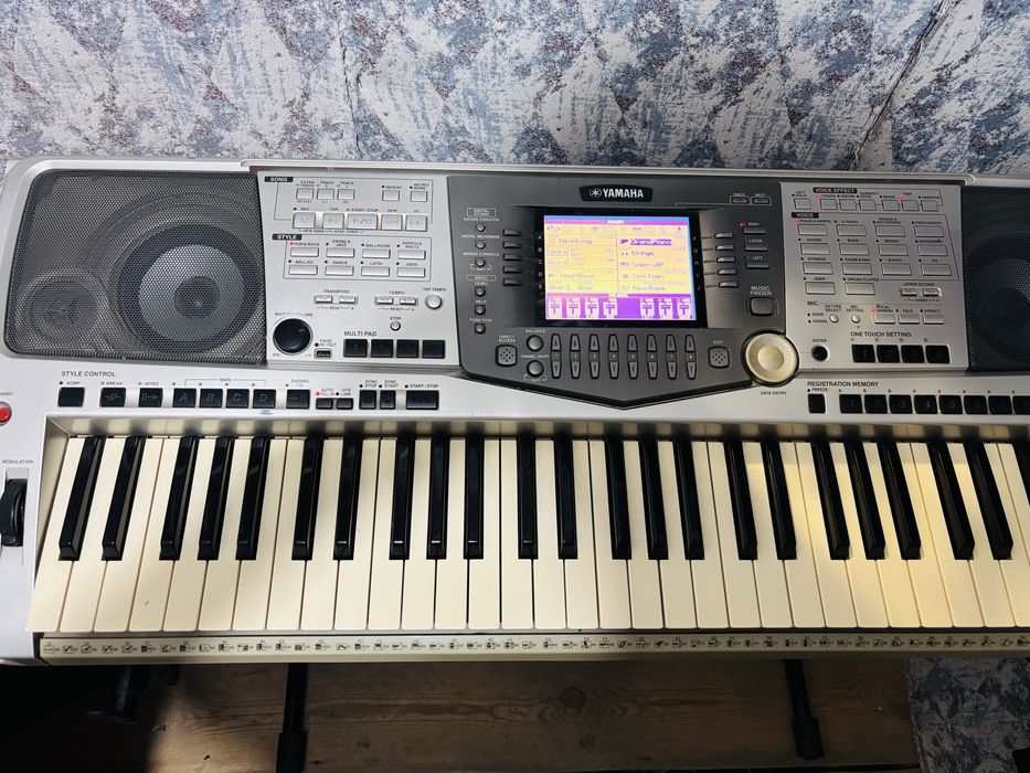 Продам Yamaha psr 2000 usb