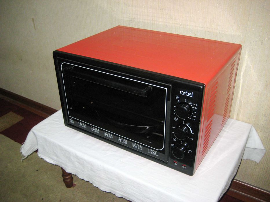 Печь духовка 40лт деярли янги куп ишламаган почти новая малоползвано!