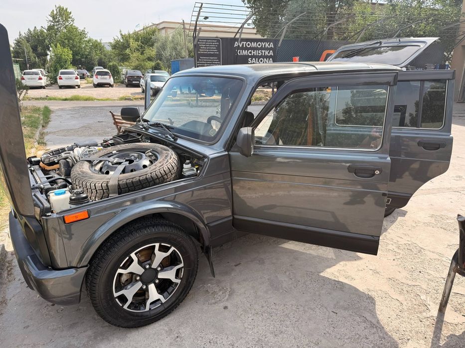 Niva 2019. Probeg 102000km. 5 ta eshikli