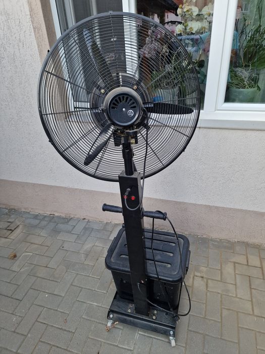 Ventilator cu apa pentru terasa