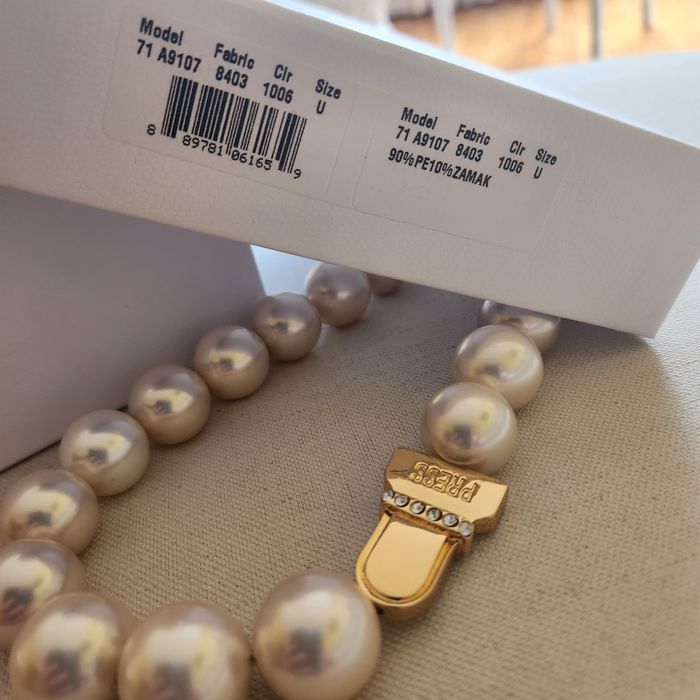 Обемно перлено колие чокер MOSCHINO големи перли бежово златист гердан